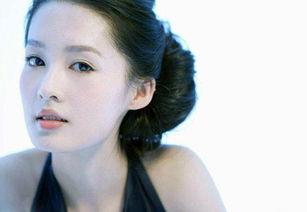 李沁整容前最丑照片,最丑照片曝光，网友直呼认不出